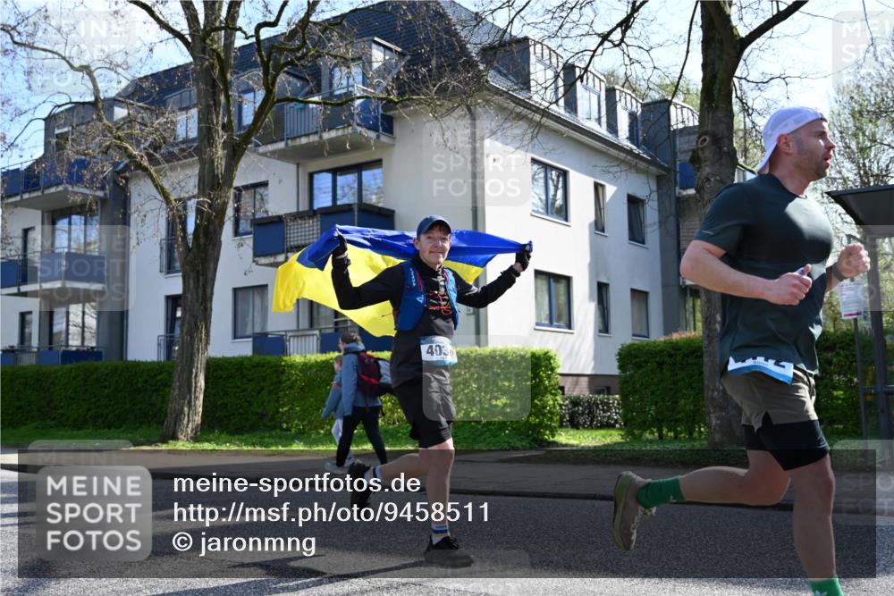 12.04.2026 - 45. Internationalen Wilhelmsburger Insellauf J. Mangold http://msf.ph/oto/9458511 12.04.2026 10:36:19 Ziel 4190, 4439, 4172, 4030, 5291, 2446, 2090, 5691, 3796, 2582, 3629, 3894, 4544, 3230, 4978, 5567 meine-sportfotos.de