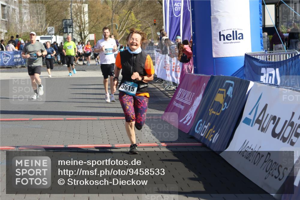 12.04.2026 - 45. Internationalen Wilhelmsburger Insellauf Strokosch-Dieckow http://msf.ph/oto/9458533 12.04.2026 11:04:56 Ziel 3615, 2211 meine-sportfotos.de