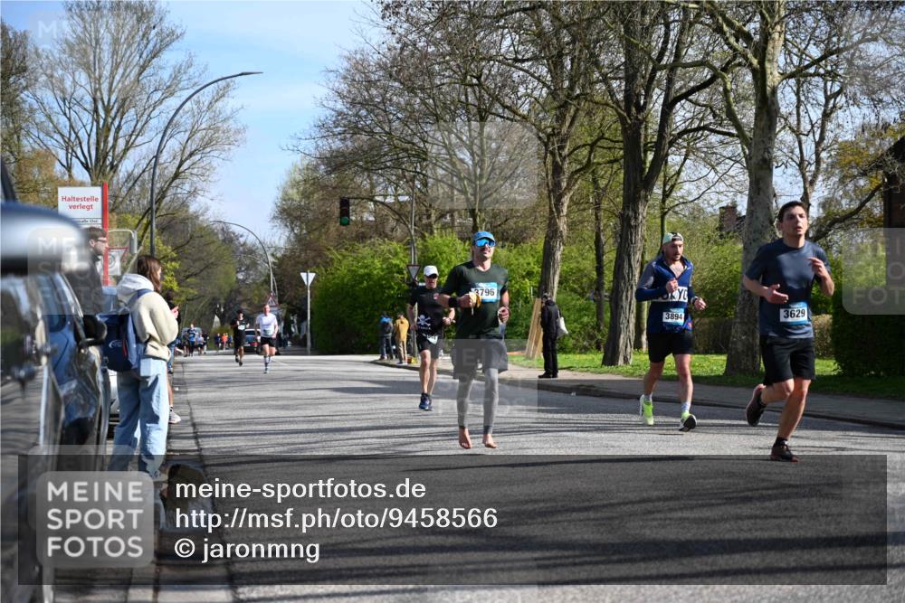 12.04.2026 - 45. Internationalen Wilhelmsburger Insellauf J. Mangold http://msf.ph/oto/9458566 12.04.2026 10:36:37 Ziel 2090, 5691, 3796, 2582, 3629, 3894, 4544, 3230, 4978, 5567, 2375, 2444, 3670, 2451, 2451, 2106, 4467, 4482 meine-sportfotos.de