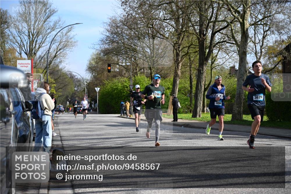 12.04.2026 - 45. Internationalen Wilhelmsburger Insellauf J. Mangold http://msf.ph/oto/9458567 12.04.2026 10:36:37 Ziel 2090, 5691, 3796, 2582, 3629, 3894, 4544, 3230, 4978, 5567, 2375, 2444, 3670, 2451, 2451, 2106, 4467, 4482 meine-sportfotos.de