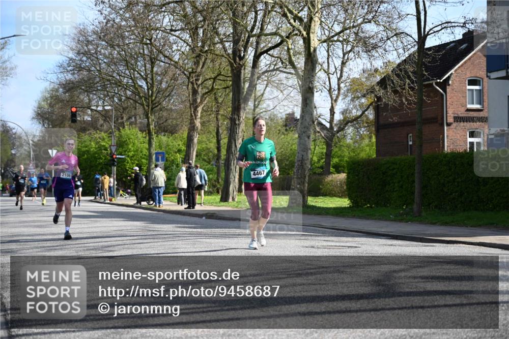 12.04.2026 - 45. Internationalen Wilhelmsburger Insellauf J. Mangold http://msf.ph/oto/9458687 12.04.2026 10:37:10 Ziel 2375, 2444, 3670, 2451, 2106, 4467, 4482, 4779, 3492, 5643, 3238, 3238, 2531, 5496, 5251, 3182, 2568, 2657, 4833, 5706 meine-sportfotos.de