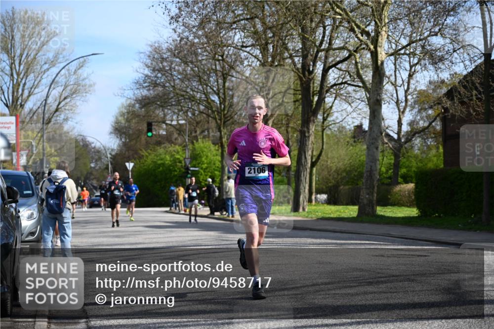 12.04.2026 - 45. Internationalen Wilhelmsburger Insellauf J. Mangold http://msf.ph/oto/9458717 12.04.2026 10:37:12 Ziel 2444, 3670, 2451, 2106, 4467, 4482, 4779, 3492, 5643, 3238, 2531, 5496, 5251, 5251, 3182, 2568, 2657, 4833, 5706 meine-sportfotos.de