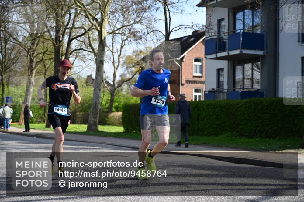 12.04.2026 - 45. Internationalen Wilhelmsburger Insellauf J. Mangold http://msf.ph/oto/9458764 12.04.2026 10:37:22 Ziel 4467, 4482, 4779, 3492, 5643, 3238, 2531, 5496, 5251, 3182, 2568, 2657, 4833, 5706, 2105, 4013, 3386, 5289, 2537, 2020 meine-sportfotos.de