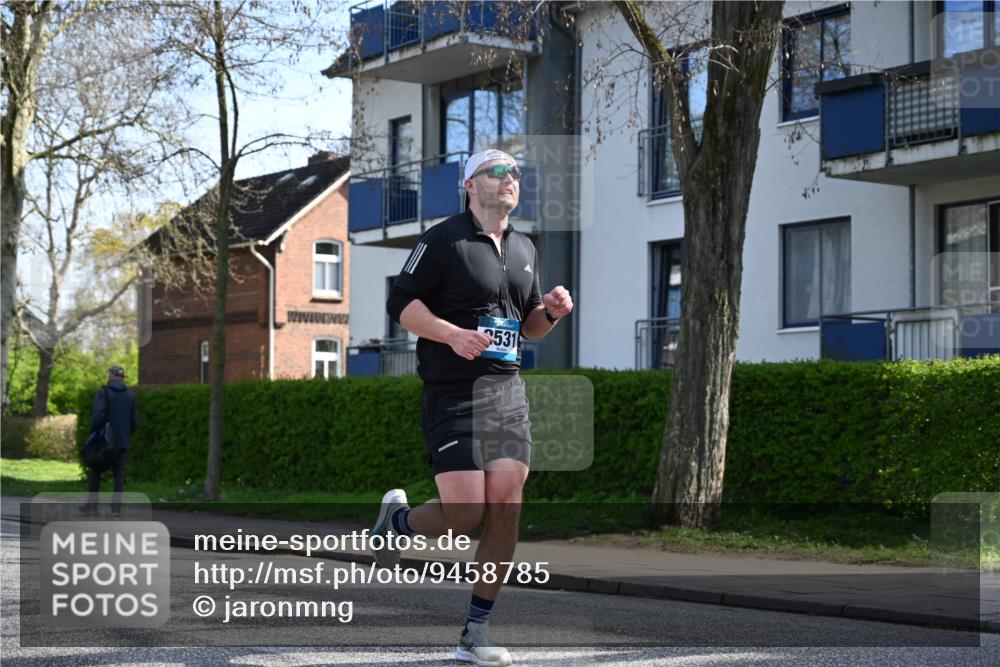 12.04.2026 - 45. Internationalen Wilhelmsburger Insellauf J. Mangold http://msf.ph/oto/9458785 12.04.2026 10:37:28 Ziel 4779, 3492, 5643, 3238, 2531, 5496, 5251, 3182, 2568, 2657, 4833, 5706, 2105, 4013, 3386, 5289, 2537, 2020, 5363, 2986 meine-sportfotos.de