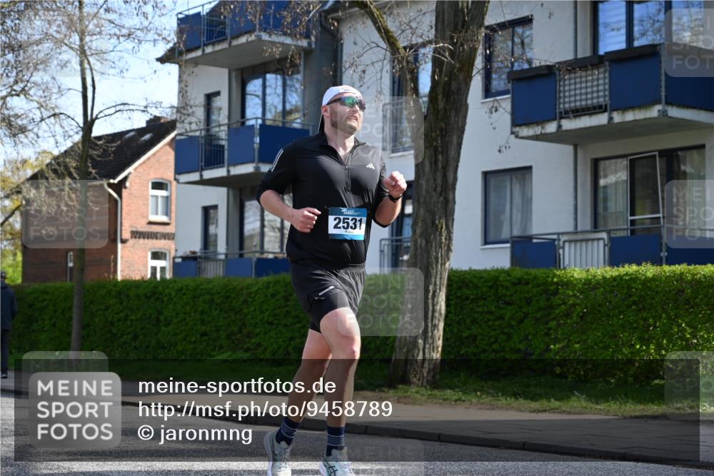 12.04.2026 - 45. Internationalen Wilhelmsburger Insellauf J. Mangold http://msf.ph/oto/9458789 12.04.2026 10:37:28 Ziel 4779, 3492, 5643, 3238, 2531, 5496, 5251, 3182, 2568, 2657, 4833, 5706, 2105, 4013, 3386, 5289, 2537, 2020, 5363, 2986 meine-sportfotos.de