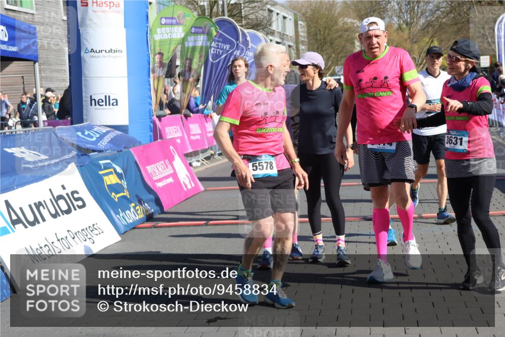 12.04.2026 - 45. Internationalen Wilhelmsburger Insellauf Strokosch-Dieckow http://msf.ph/oto/9458834 12.04.2026 10:48:35 Ziel 2442, 3631, 5578, 3414, 3307, 4882, 2053, 4563, 4866 meine-sportfotos.de
