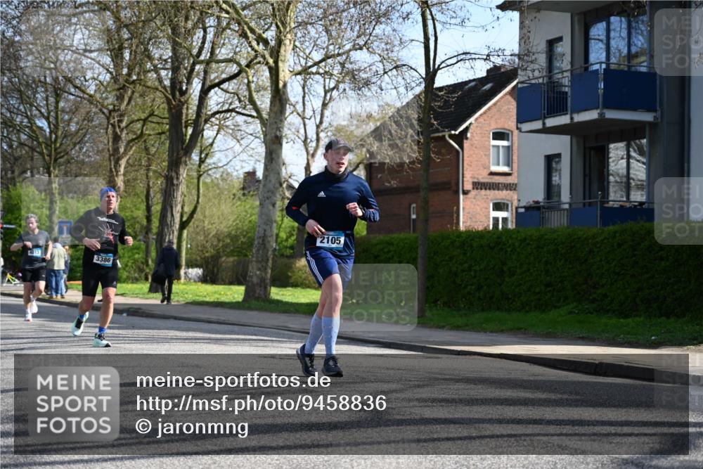 12.04.2026 - 45. Internationalen Wilhelmsburger Insellauf J. Mangold http://msf.ph/oto/9458836 12.04.2026 10:37:51 Ziel 2568, 2657, 4833, 5706, 2105, 4013, 3386, 5289, 2537, 2020, 5363, 2986, 2986, 5732, 3087, 4832, 2605, 2614, 4063, 3214, 2710 meine-sportfotos.de
