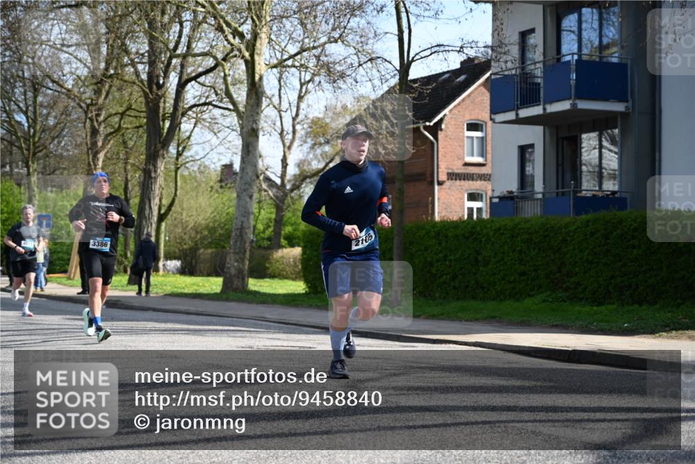 12.04.2026 - 45. Internationalen Wilhelmsburger Insellauf J. Mangold http://msf.ph/oto/9458840 12.04.2026 10:37:51 Ziel 2568, 2657, 4833, 5706, 2105, 4013, 3386, 5289, 2537, 2020, 5363, 2986, 2986, 5732, 3087, 4832, 2605, 2614, 4063, 3214, 2710 meine-sportfotos.de