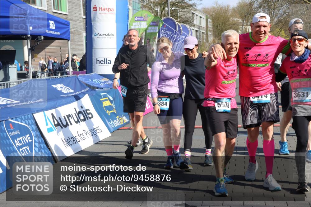 12.04.2026 - 45. Internationalen Wilhelmsburger Insellauf Strokosch-Dieckow http://msf.ph/oto/9458876 12.04.2026 10:48:37 Ziel 3307, 4882, 2053, 4563, 4866, 2438, 3513 meine-sportfotos.de