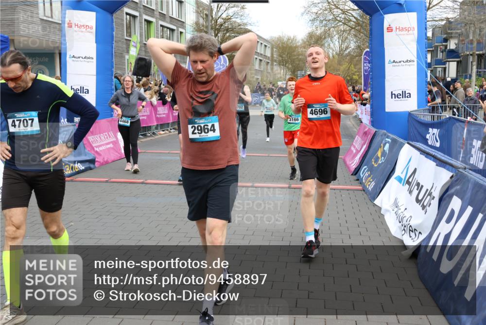12.04.2026 - 45. Internationalen Wilhelmsburger Insellauf Strokosch-Dieckow http://msf.ph/oto/9458897 12.04.2026 13:01:23 Laufen  meine-sportfotos.de
