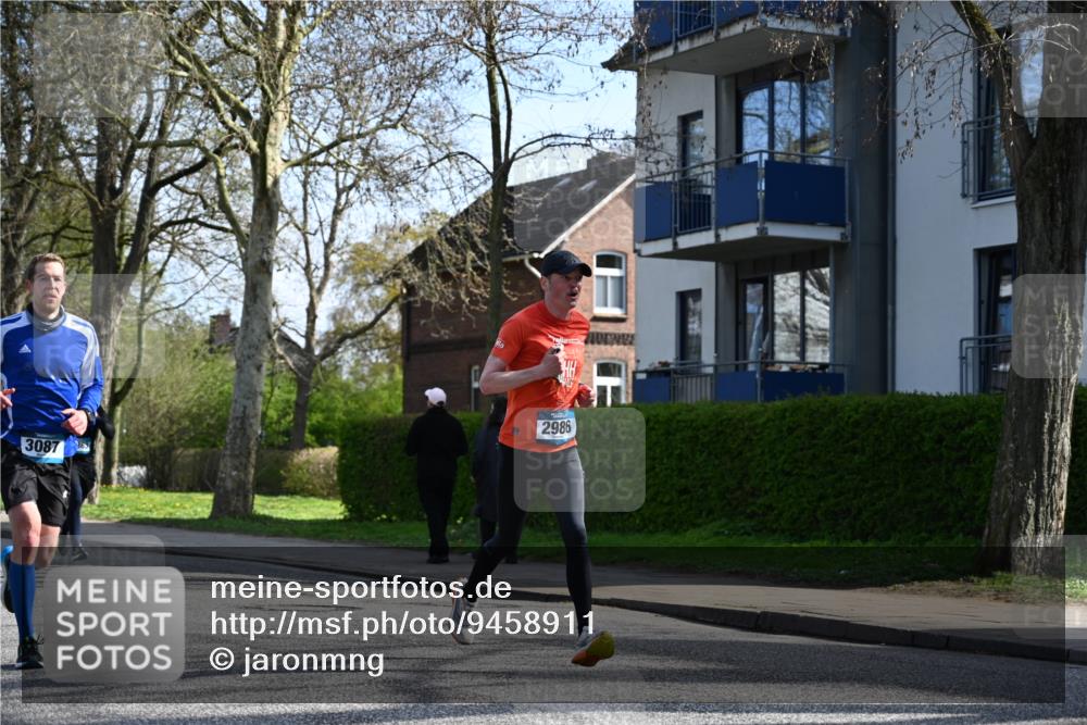 12.04.2026 - 45. Internationalen Wilhelmsburger Insellauf J. Mangold http://msf.ph/oto/9458911 12.04.2026 10:38:07 Ziel 3386, 5289, 2537, 2020, 5363, 2986, 5732, 3087, 4832, 2605, 2614, 4063, 3214, 2710, 4264, 3911 meine-sportfotos.de