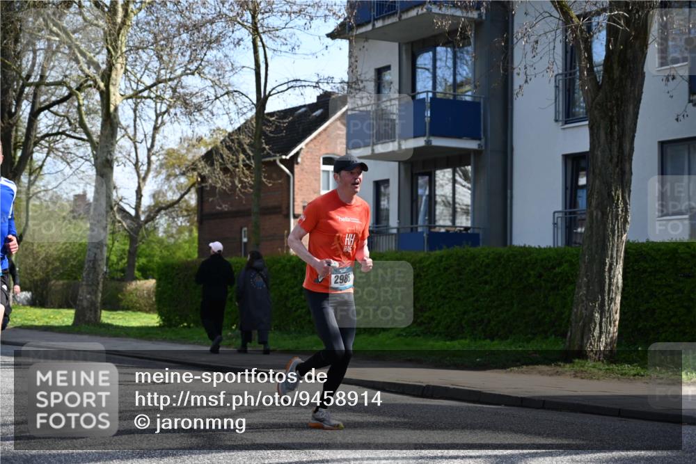 12.04.2026 - 45. Internationalen Wilhelmsburger Insellauf J. Mangold http://msf.ph/oto/9458914 12.04.2026 10:38:07 Ziel 3386, 5289, 2537, 2020, 5363, 2986, 5732, 3087, 4832, 2605, 2614, 4063, 3214, 2710, 4264, 3911 meine-sportfotos.de