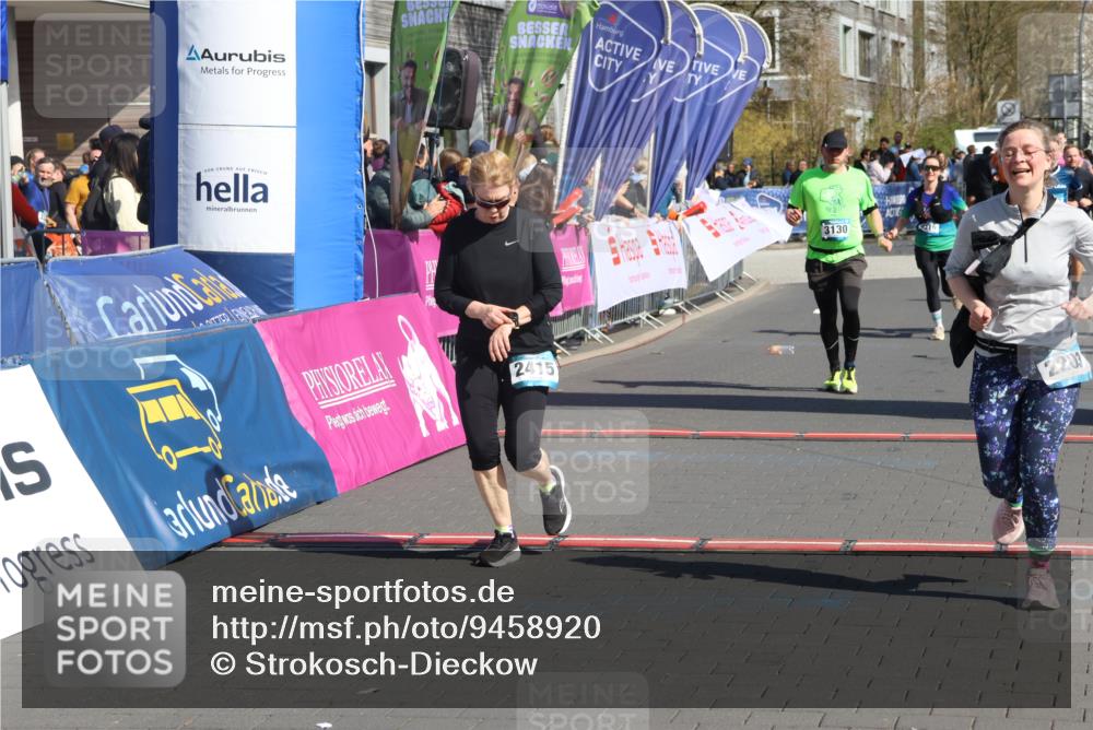 12.04.2026 - 45. Internationalen Wilhelmsburger Insellauf Strokosch-Dieckow http://msf.ph/oto/9458920 12.04.2026 11:05:27 Ziel 2203, 2415, 3130, 4286, 4516, 5043 meine-sportfotos.de