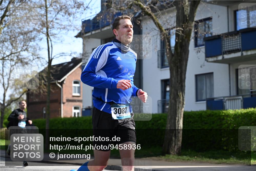 12.04.2026 - 45. Internationalen Wilhelmsburger Insellauf J. Mangold http://msf.ph/oto/9458936 12.04.2026 10:38:09 Ziel 5289, 2537, 2020, 5363, 2986, 5732, 3087, 4832, 2605, 2614, 4063, 4063, 3214, 2710, 4264, 4264, 3911 meine-sportfotos.de
