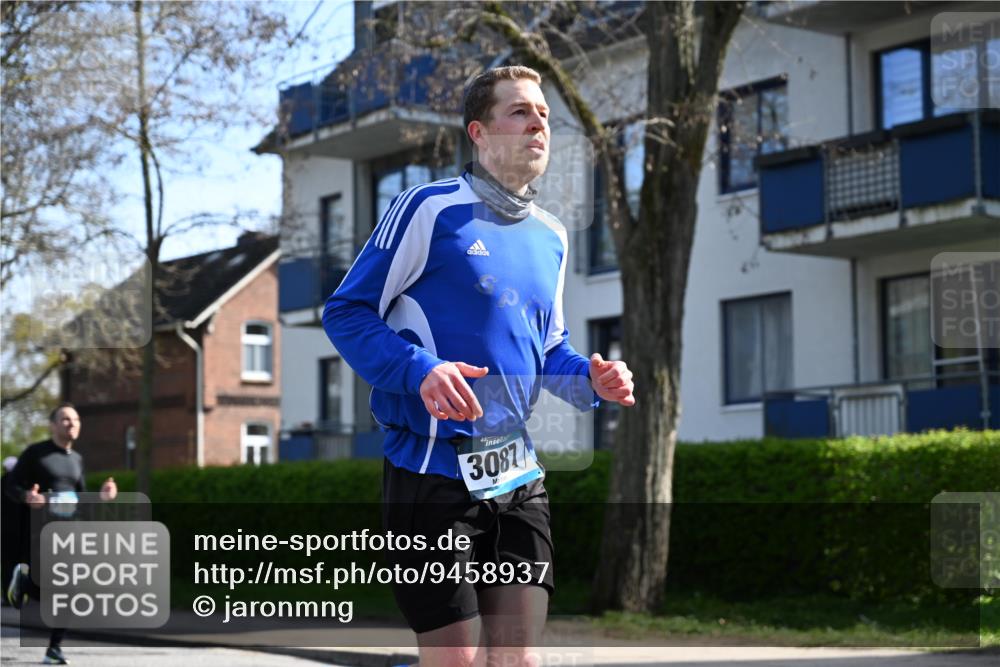 12.04.2026 - 45. Internationalen Wilhelmsburger Insellauf J. Mangold http://msf.ph/oto/9458937 12.04.2026 10:38:09 Ziel 5289, 2537, 2020, 5363, 2986, 5732, 3087, 4832, 2605, 2614, 4063, 4063, 3214, 2710, 4264, 4264, 3911 meine-sportfotos.de