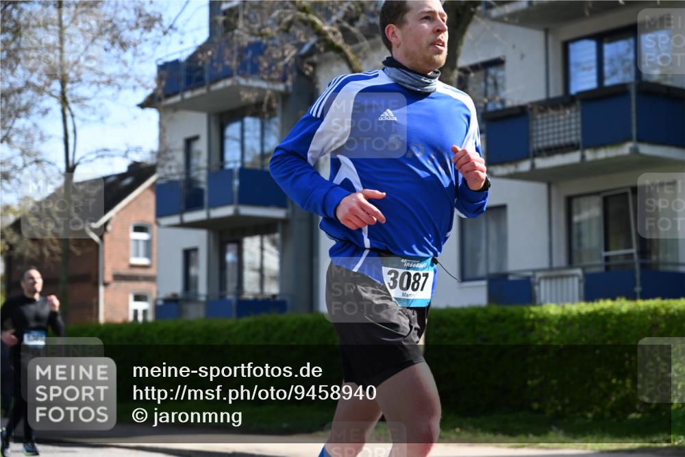 12.04.2026 - 45. Internationalen Wilhelmsburger Insellauf J. Mangold http://msf.ph/oto/9458940 12.04.2026 10:38:09 Ziel 5289, 2537, 2020, 5363, 2986, 5732, 3087, 4832, 2605, 2614, 4063, 4063, 3214, 2710, 4264, 4264, 3911 meine-sportfotos.de