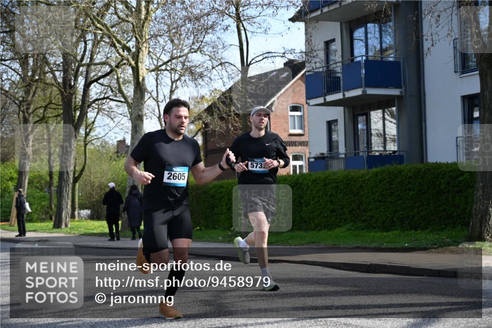 12.04.2026 - 45. Internationalen Wilhelmsburger Insellauf J. Mangold http://msf.ph/oto/9458979 12.04.2026 10:38:13 Ziel 5363, 2986, 5732, 3087, 4832, 2605, 2614, 4063, 3214, 2710, 4264, 3911, 5511, 4679 meine-sportfotos.de