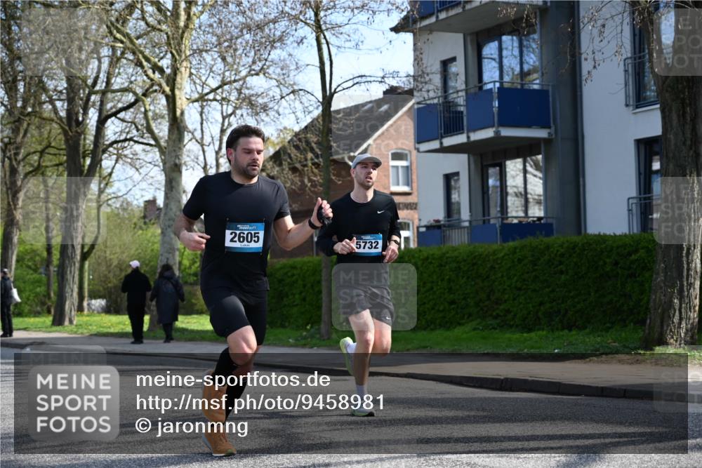 12.04.2026 - 45. Internationalen Wilhelmsburger Insellauf J. Mangold http://msf.ph/oto/9458981 12.04.2026 10:38:13 Ziel 5363, 2986, 5732, 3087, 4832, 2605, 2614, 4063, 3214, 2710, 4264, 3911, 5511, 4679 meine-sportfotos.de