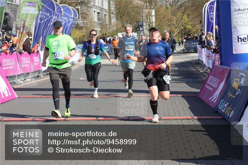 12.04.2026 - 45. Internationalen Wilhelmsburger Insellauf Strokosch-Dieckow http://msf.ph/oto/9458999 12.04.2026 11:05:30 Ziel 2203, 2415, 3130, 4286, 4516, 5043, 2730, 2193 meine-sportfotos.de