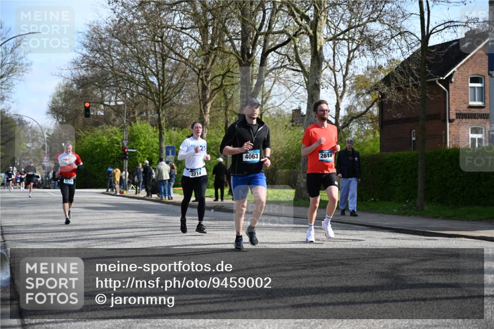 12.04.2026 - 45. Internationalen Wilhelmsburger Insellauf J. Mangold http://msf.ph/oto/9459002 12.04.2026 10:38:21 Ziel 5732, 3087, 4832, 2605, 2614, 4063, 3214, 2710, 4264, 4264, 3911, 5511, 4679, 2115 meine-sportfotos.de