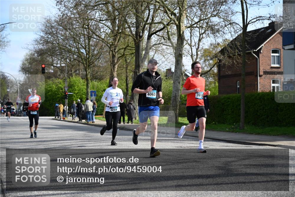 12.04.2026 - 45. Internationalen Wilhelmsburger Insellauf J. Mangold http://msf.ph/oto/9459004 12.04.2026 10:38:21 Ziel 5732, 3087, 4832, 2605, 2614, 4063, 3214, 2710, 4264, 4264, 3911, 5511, 4679, 2115 meine-sportfotos.de