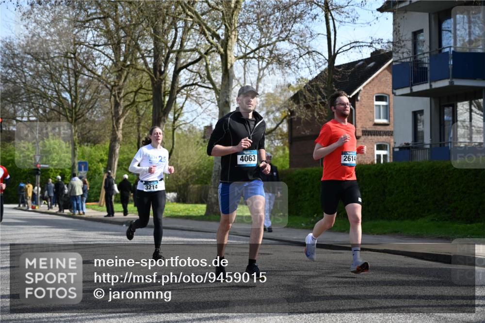 12.04.2026 - 45. Internationalen Wilhelmsburger Insellauf J. Mangold http://msf.ph/oto/9459015 12.04.2026 10:38:22 Ziel 3087, 4832, 2605, 2614, 4063, 3214, 2710, 4264, 3911, 5511, 4679, 2115 meine-sportfotos.de