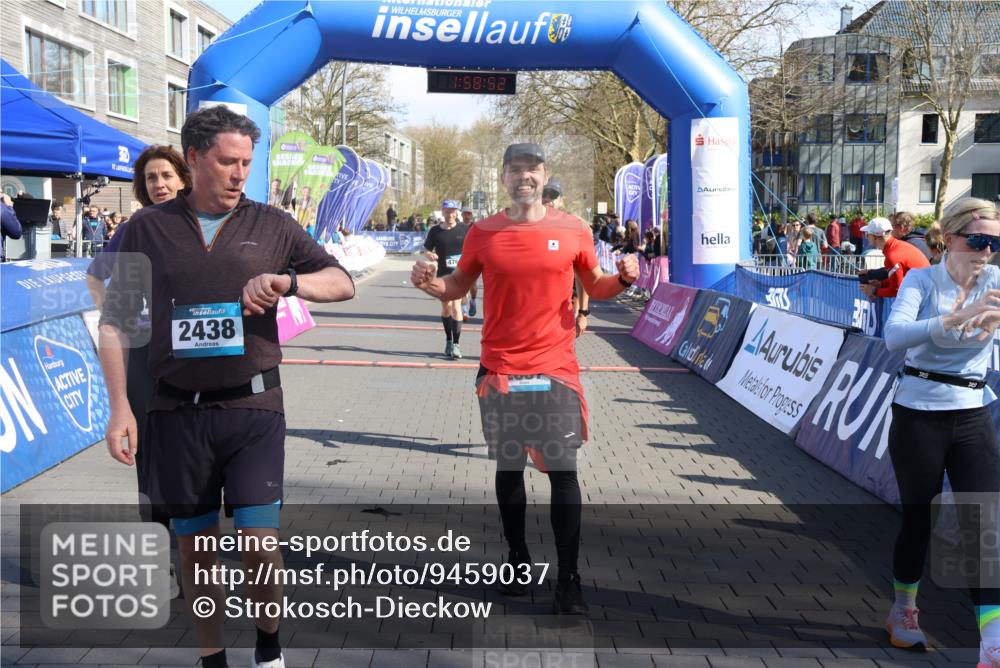 12.04.2026 - 45. Internationalen Wilhelmsburger Insellauf Strokosch-Dieckow http://msf.ph/oto/9459037 12.04.2026 10:48:51 Ziel 3103, 4424, 3509, 4768, 3060, 3063, 2992, 2846 meine-sportfotos.de