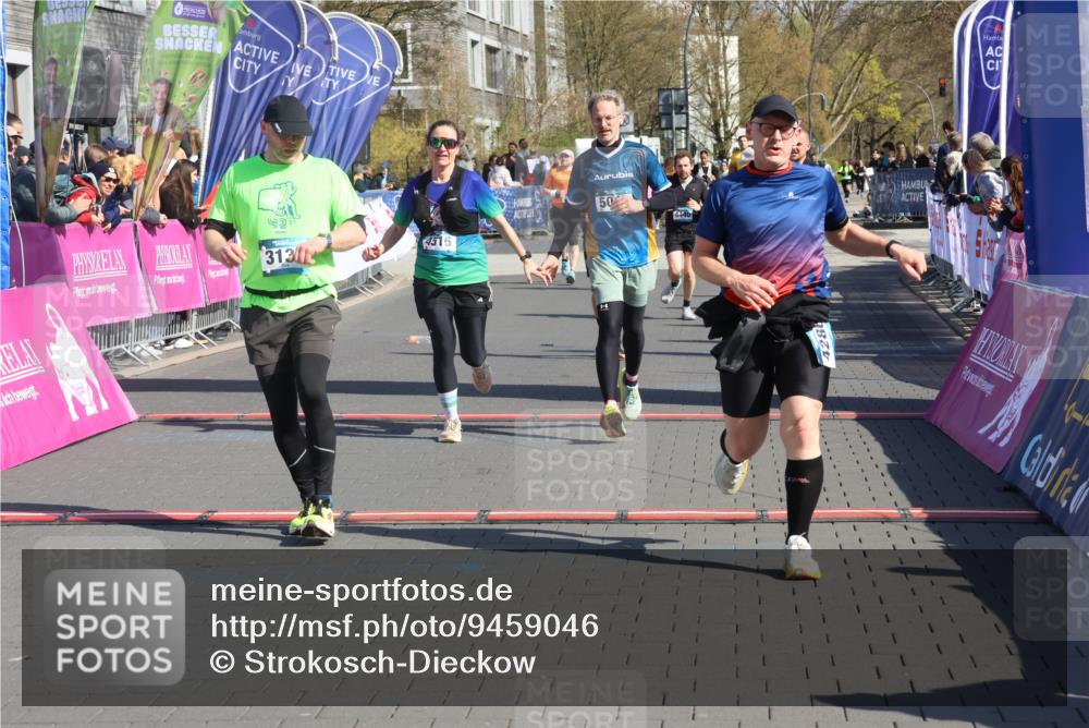 12.04.2026 - 45. Internationalen Wilhelmsburger Insellauf Strokosch-Dieckow http://msf.ph/oto/9459046 12.04.2026 11:05:30 Ziel 2203, 2415, 3130, 4286, 4516, 5043, 2730, 2193 meine-sportfotos.de