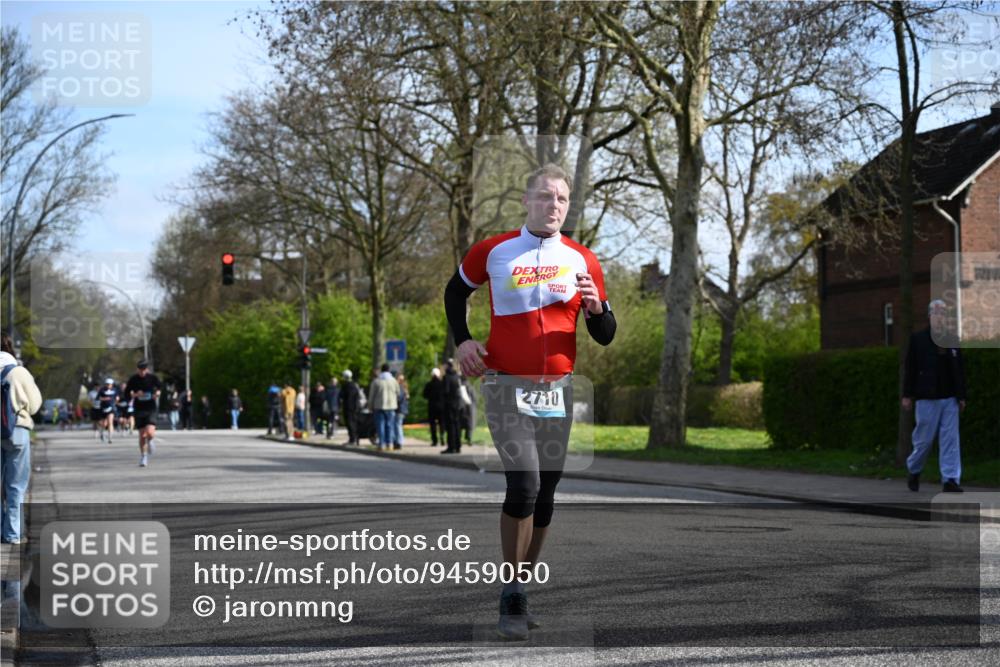 12.04.2026 - 45. Internationalen Wilhelmsburger Insellauf J. Mangold http://msf.ph/oto/9459050 12.04.2026 10:38:26 Ziel 2614, 4063, 3214, 2710, 4264, 3911, 5511, 4679, 2115, 2115, 3066, 5521 meine-sportfotos.de