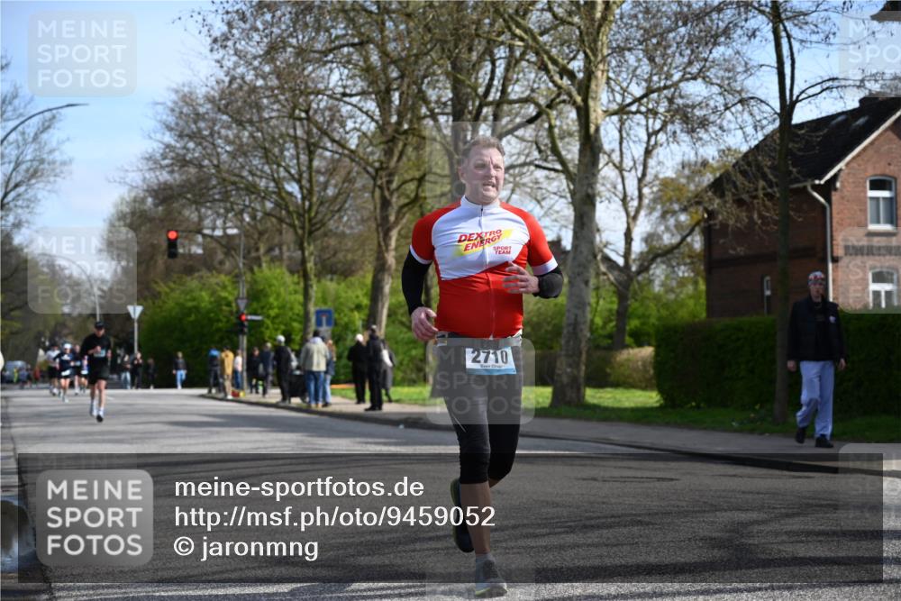 12.04.2026 - 45. Internationalen Wilhelmsburger Insellauf J. Mangold http://msf.ph/oto/9459052 12.04.2026 10:38:26 Ziel 2614, 4063, 3214, 2710, 4264, 3911, 5511, 4679, 2115, 2115, 3066, 5521 meine-sportfotos.de