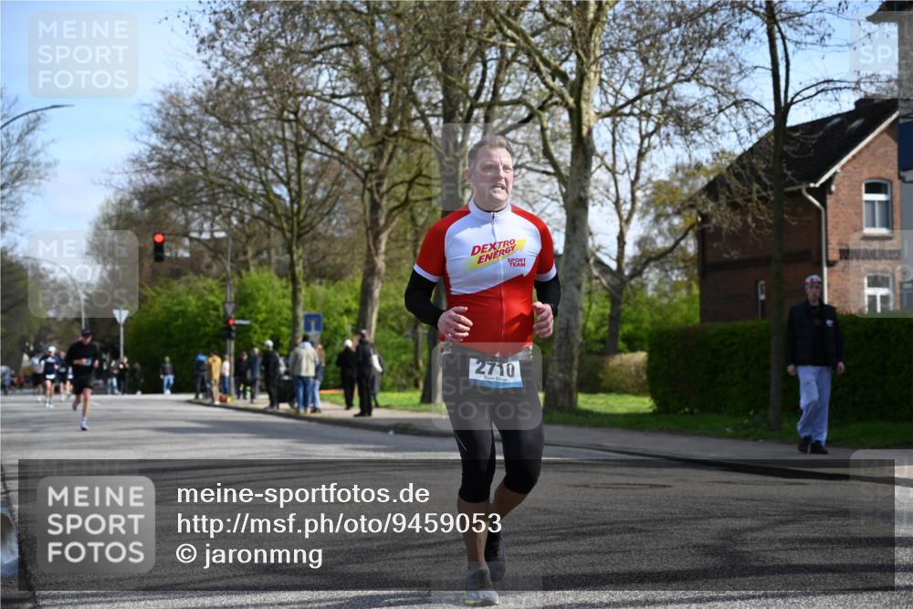 12.04.2026 - 45. Internationalen Wilhelmsburger Insellauf J. Mangold http://msf.ph/oto/9459053 12.04.2026 10:38:26 Ziel 2614, 4063, 3214, 2710, 4264, 3911, 5511, 4679, 2115, 2115, 3066, 5521 meine-sportfotos.de