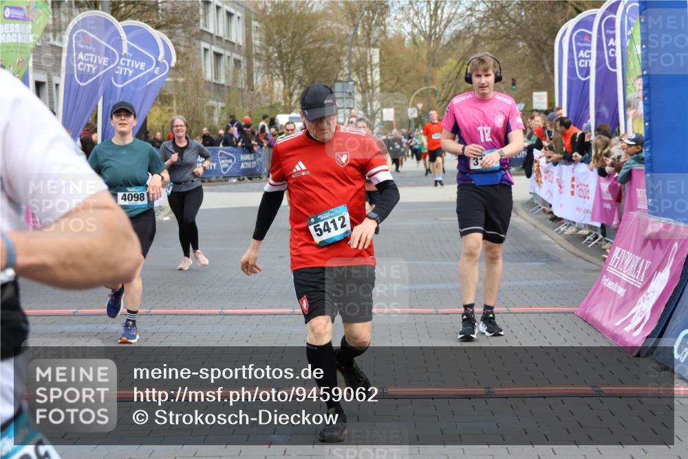12.04.2026 - 45. Internationalen Wilhelmsburger Insellauf Strokosch-Dieckow http://msf.ph/oto/9459062 12.04.2026 13:01:13 Laufen  meine-sportfotos.de