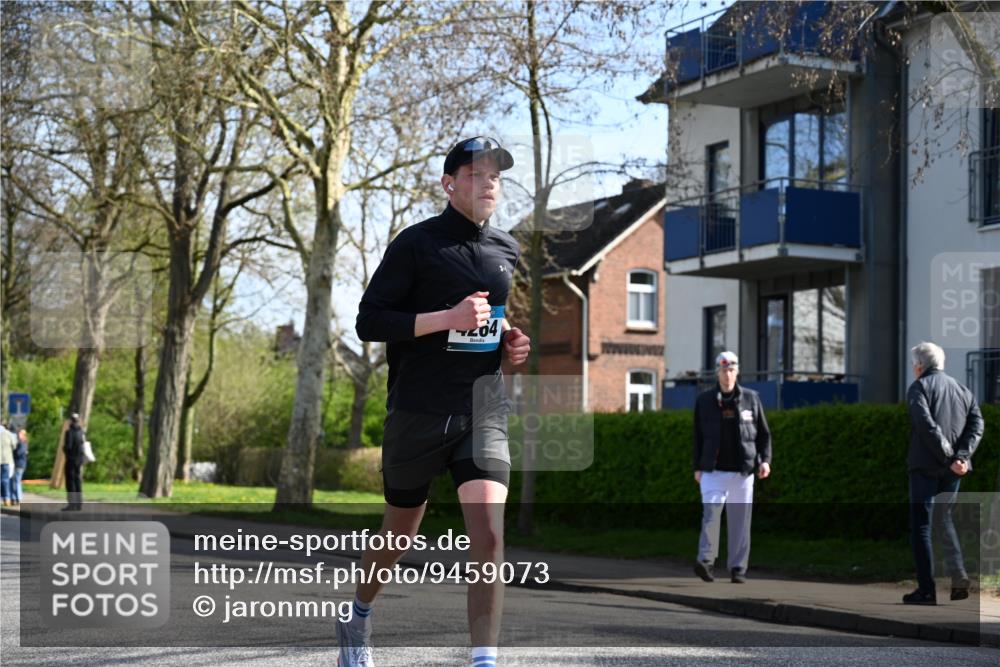 12.04.2026 - 45. Internationalen Wilhelmsburger Insellauf J. Mangold http://msf.ph/oto/9459073 12.04.2026 10:38:34 Ziel 4063, 3214, 2710, 4264, 3911, 5511, 4679, 2115, 3066, 5521, 3139 meine-sportfotos.de