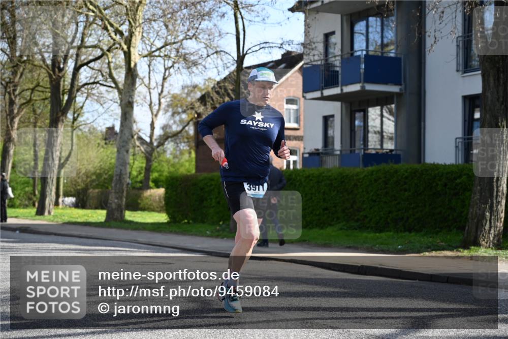 12.04.2026 - 45. Internationalen Wilhelmsburger Insellauf J. Mangold http://msf.ph/oto/9459084 12.04.2026 10:38:40 Ziel 2710, 4264, 3911, 5511, 4679, 2115, 3066, 5521, 3139, 4009, 4608, 2878 meine-sportfotos.de
