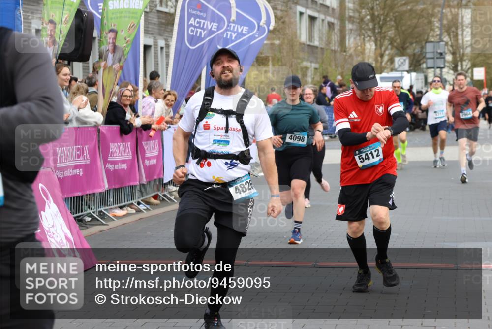 12.04.2026 - 45. Internationalen Wilhelmsburger Insellauf Strokosch-Dieckow http://msf.ph/oto/9459095 12.04.2026 13:01:12 Laufen  meine-sportfotos.de