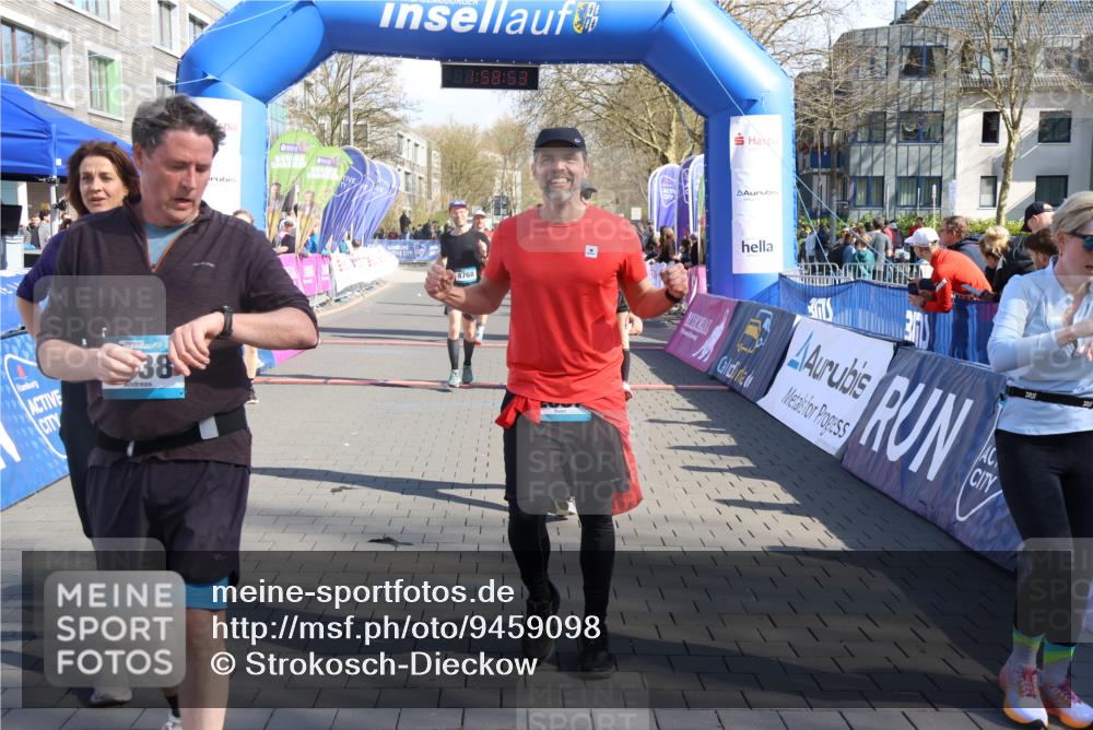 12.04.2026 - 45. Internationalen Wilhelmsburger Insellauf Strokosch-Dieckow http://msf.ph/oto/9459098 12.04.2026 10:48:51 Ziel 3103, 4424, 3509, 4768, 3060, 3063, 2992, 2846 meine-sportfotos.de