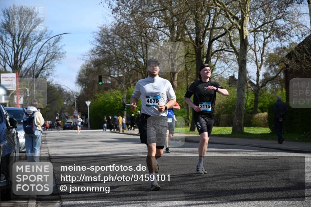 12.04.2026 - 45. Internationalen Wilhelmsburger Insellauf J. Mangold http://msf.ph/oto/9459101 12.04.2026 10:38:44 Ziel 4264, 3911, 5511, 4679, 2115, 3066, 5521, 3139, 4009, 4608, 2878, 3110, 4040, 4325 meine-sportfotos.de