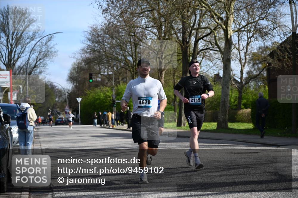 12.04.2026 - 45. Internationalen Wilhelmsburger Insellauf J. Mangold http://msf.ph/oto/9459102 12.04.2026 10:38:44 Ziel 4264, 3911, 5511, 4679, 2115, 3066, 5521, 3139, 4009, 4608, 2878, 3110, 4040, 4325 meine-sportfotos.de