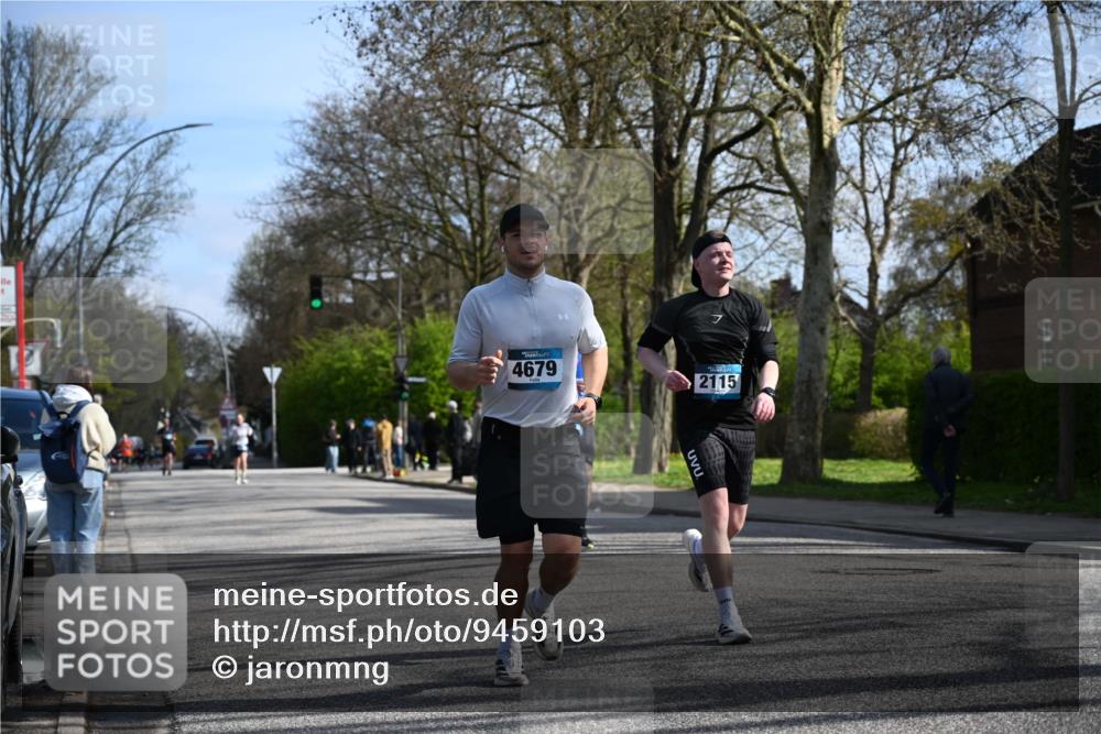 12.04.2026 - 45. Internationalen Wilhelmsburger Insellauf J. Mangold http://msf.ph/oto/9459103 12.04.2026 10:38:44 Ziel 4264, 3911, 5511, 4679, 2115, 3066, 5521, 3139, 4009, 4608, 2878, 3110, 4040, 4325 meine-sportfotos.de