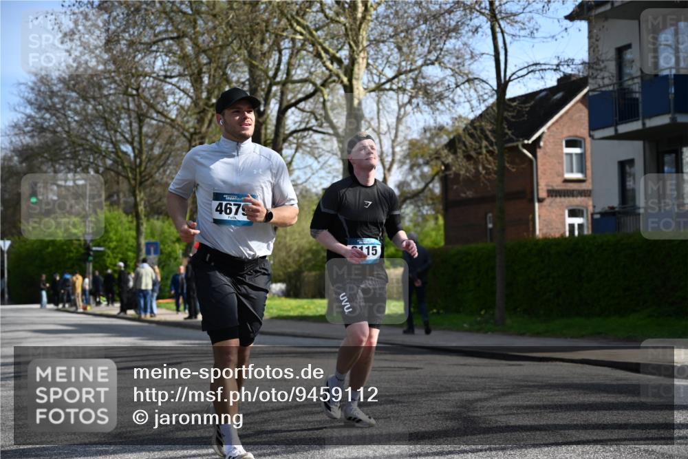 12.04.2026 - 45. Internationalen Wilhelmsburger Insellauf J. Mangold http://msf.ph/oto/9459112 12.04.2026 10:38:44 Ziel 4264, 3911, 5511, 4679, 2115, 3066, 5521, 3139, 4009, 4608, 2878, 3110, 4040, 4325 meine-sportfotos.de