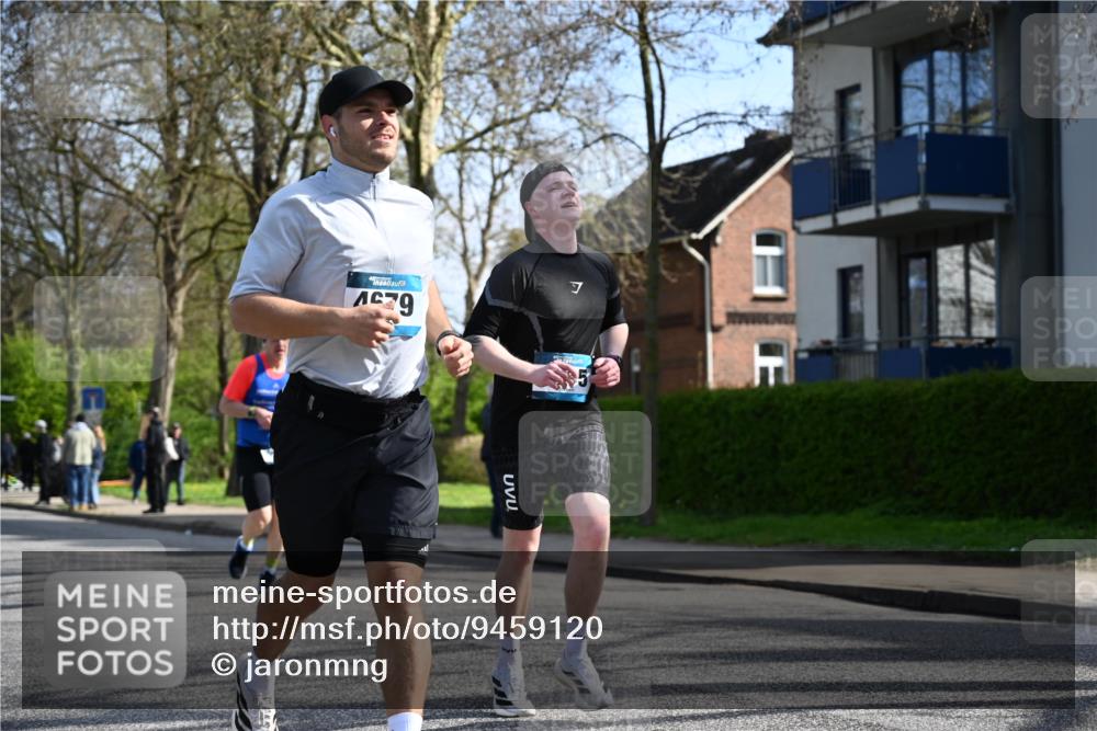12.04.2026 - 45. Internationalen Wilhelmsburger Insellauf J. Mangold http://msf.ph/oto/9459120 12.04.2026 10:38:45 Ziel 4264, 3911, 5511, 4679, 2115, 3066, 5521, 3139, 4009, 4608, 2878, 3110, 4040, 4325, 4871, 4393 meine-sportfotos.de