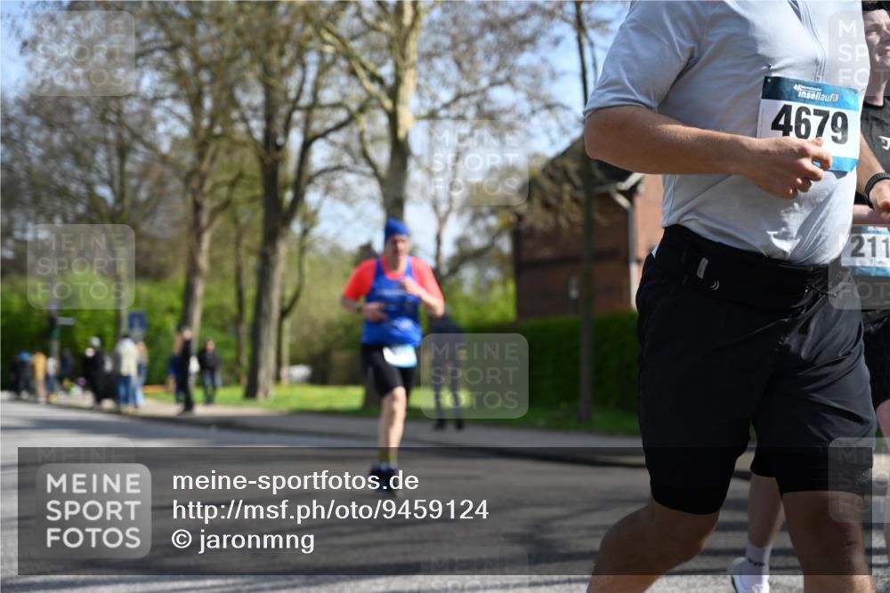 12.04.2026 - 45. Internationalen Wilhelmsburger Insellauf J. Mangold http://msf.ph/oto/9459124 12.04.2026 10:38:46 Ziel 4264, 3911, 5511, 4679, 2115, 3066, 5521, 3139, 4009, 4608, 2878, 3110, 4040, 4325, 4871, 4393, 4976 meine-sportfotos.de