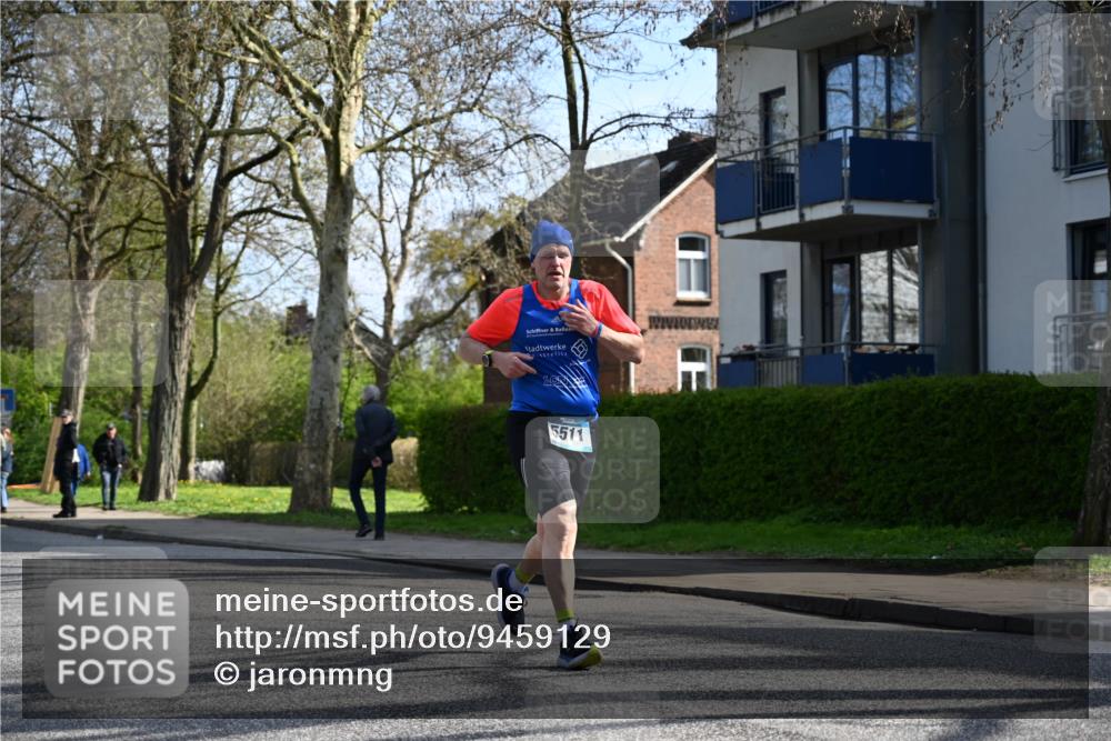 12.04.2026 - 45. Internationalen Wilhelmsburger Insellauf J. Mangold http://msf.ph/oto/9459129 12.04.2026 10:38:46 Ziel 4264, 3911, 5511, 4679, 2115, 3066, 5521, 3139, 4009, 4608, 2878, 3110, 4040, 4325, 4871, 4393, 4976 meine-sportfotos.de
