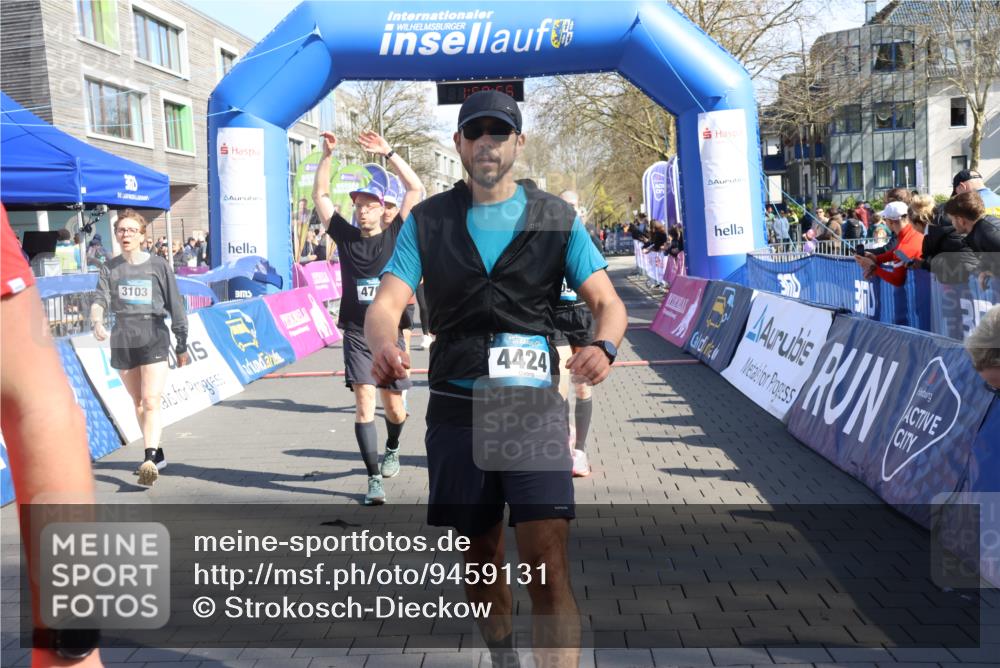 12.04.2026 - 45. Internationalen Wilhelmsburger Insellauf Strokosch-Dieckow http://msf.ph/oto/9459131 12.04.2026 10:48:54 Ziel 3509, 4768, 3060, 3063, 2992, 2846, 3722, 4088, 4913 meine-sportfotos.de