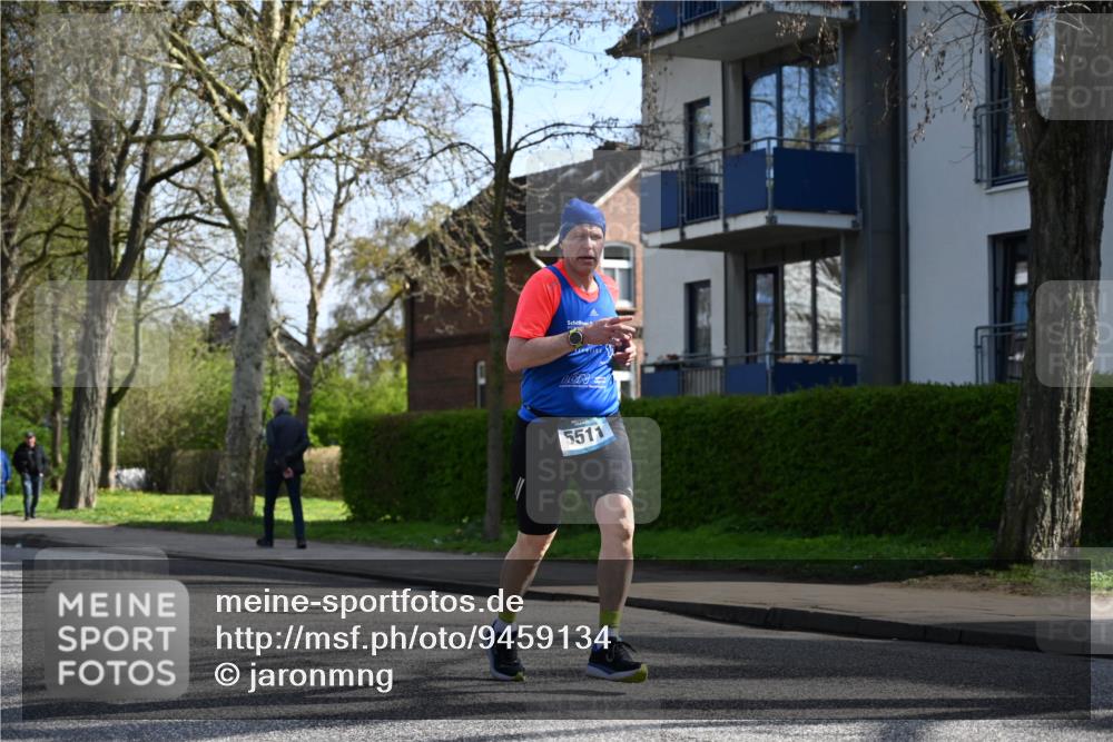 12.04.2026 - 45. Internationalen Wilhelmsburger Insellauf J. Mangold http://msf.ph/oto/9459134 12.04.2026 10:38:47 Ziel 3911, 5511, 4679, 2115, 3066, 5521, 3139, 4009, 4009, 4608, 2878, 3110, 4040, 4325, 4871, 4393, 4976 meine-sportfotos.de