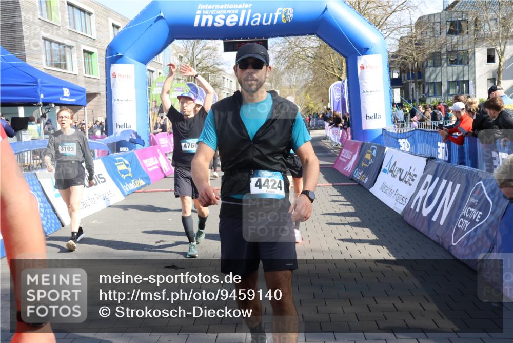 12.04.2026 - 45. Internationalen Wilhelmsburger Insellauf Strokosch-Dieckow http://msf.ph/oto/9459140 12.04.2026 10:48:54 Ziel 3509, 4768, 3060, 3063, 2992, 2846, 3722, 4088, 4913 meine-sportfotos.de