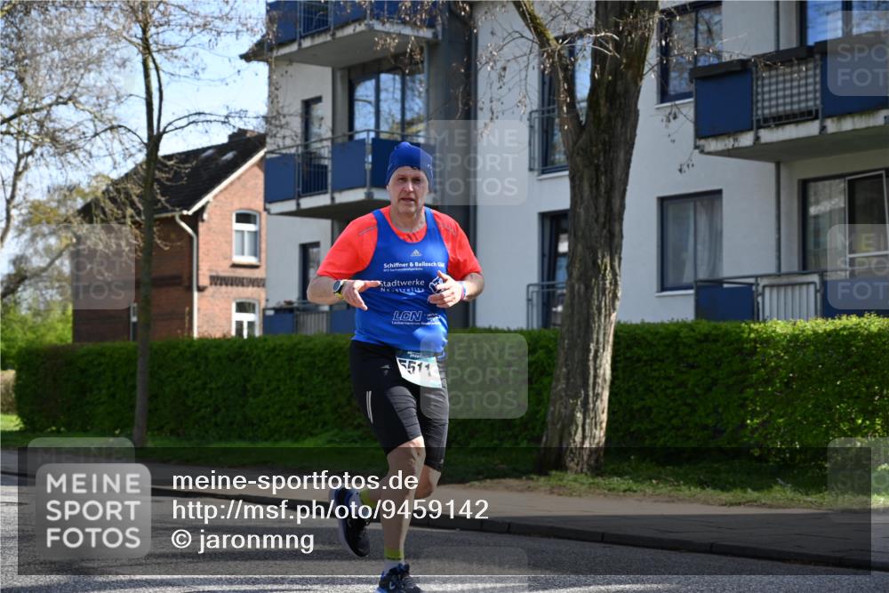 12.04.2026 - 45. Internationalen Wilhelmsburger Insellauf J. Mangold http://msf.ph/oto/9459142 12.04.2026 10:38:47 Ziel 3911, 5511, 4679, 2115, 3066, 5521, 3139, 4009, 4009, 4608, 2878, 3110, 4040, 4325, 4871, 4393, 4976 meine-sportfotos.de
