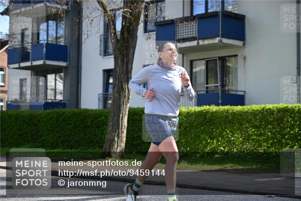 12.04.2026 - 45. Internationalen Wilhelmsburger Insellauf J. Mangold http://msf.ph/oto/9459144 12.04.2026 10:38:59 Ziel 5511, 4679, 2115, 3066, 5521, 3139, 4009, 4009, 4608, 2878, 3110, 4040, 4325, 4871, 4393, 4976, 3043, 5405, 5331, 2521, 2953 meine-sportfotos.de
