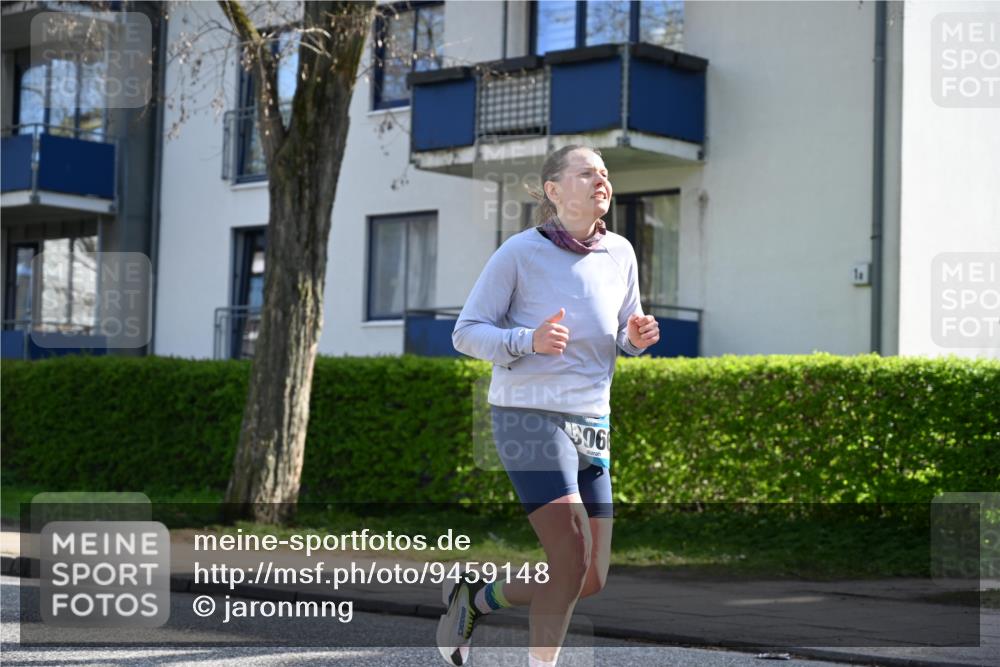 12.04.2026 - 45. Internationalen Wilhelmsburger Insellauf J. Mangold http://msf.ph/oto/9459148 12.04.2026 10:39:00 Ziel 5511, 4679, 2115, 3066, 5521, 3139, 4009, 4608, 2878, 3110, 4040, 4325, 4871, 4393, 4976, 3043, 5405, 5331, 2521, 2953 meine-sportfotos.de
