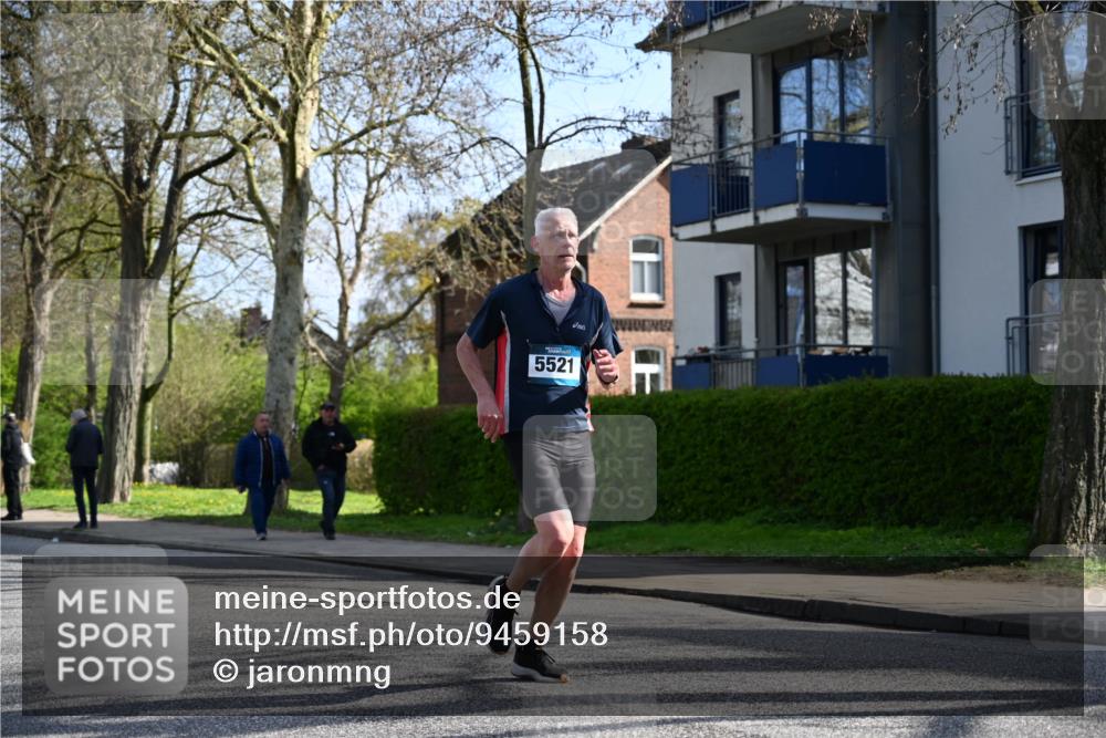 12.04.2026 - 45. Internationalen Wilhelmsburger Insellauf J. Mangold http://msf.ph/oto/9459158 12.04.2026 10:39:02 Ziel 2115, 3066, 5521, 3139, 4009, 4608, 2878, 3110, 4040, 4325, 4871, 4393, 4976, 3043, 5405, 5331, 2521, 2953, 4522 meine-sportfotos.de